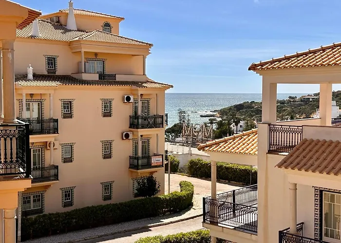 Bicos R By Check-in Portugal 阿尔布费拉